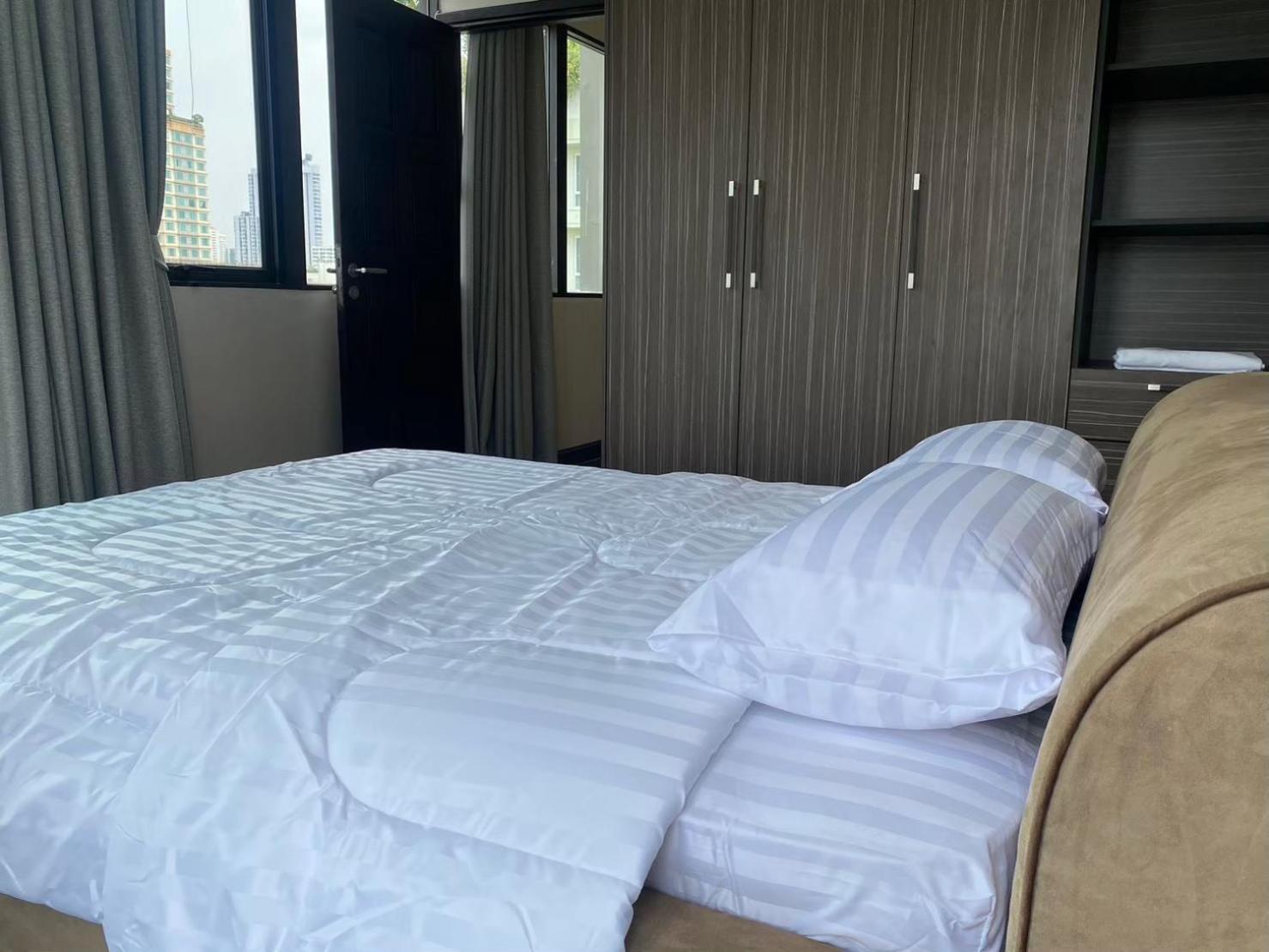 W8 Condo, Top Floor Luxe 3 Bedroom Penthouse, Hip Central Bangkok Area, 5 Mins From Thonglo Bts Station בנגקוק מראה חיצוני תמונה