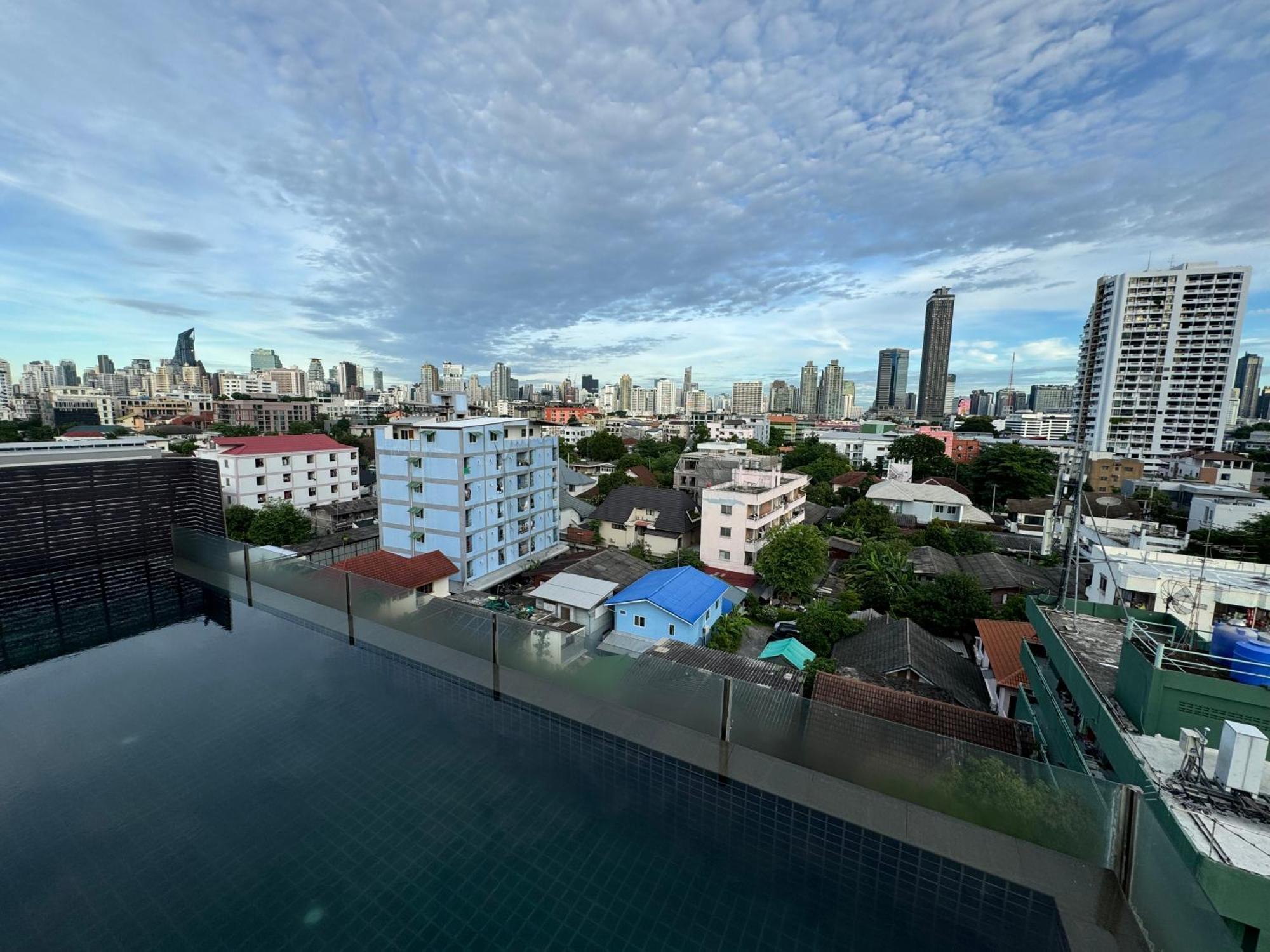 W8 Condo, Top Floor Luxe 3 Bedroom Penthouse, Hip Central Bangkok Area, 5 Mins From Thonglo Bts Station בנגקוק מראה חיצוני תמונה