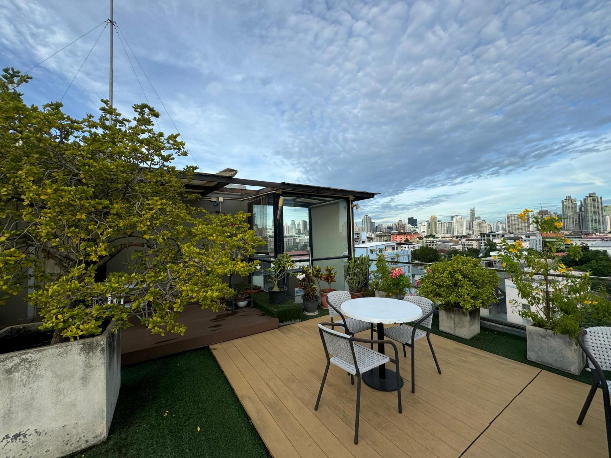 W8 Condo, Top Floor Luxe 3 Bedroom Penthouse, Hip Central Bangkok Area, 5 Mins From Thonglo Bts Station בנגקוק מראה חיצוני תמונה